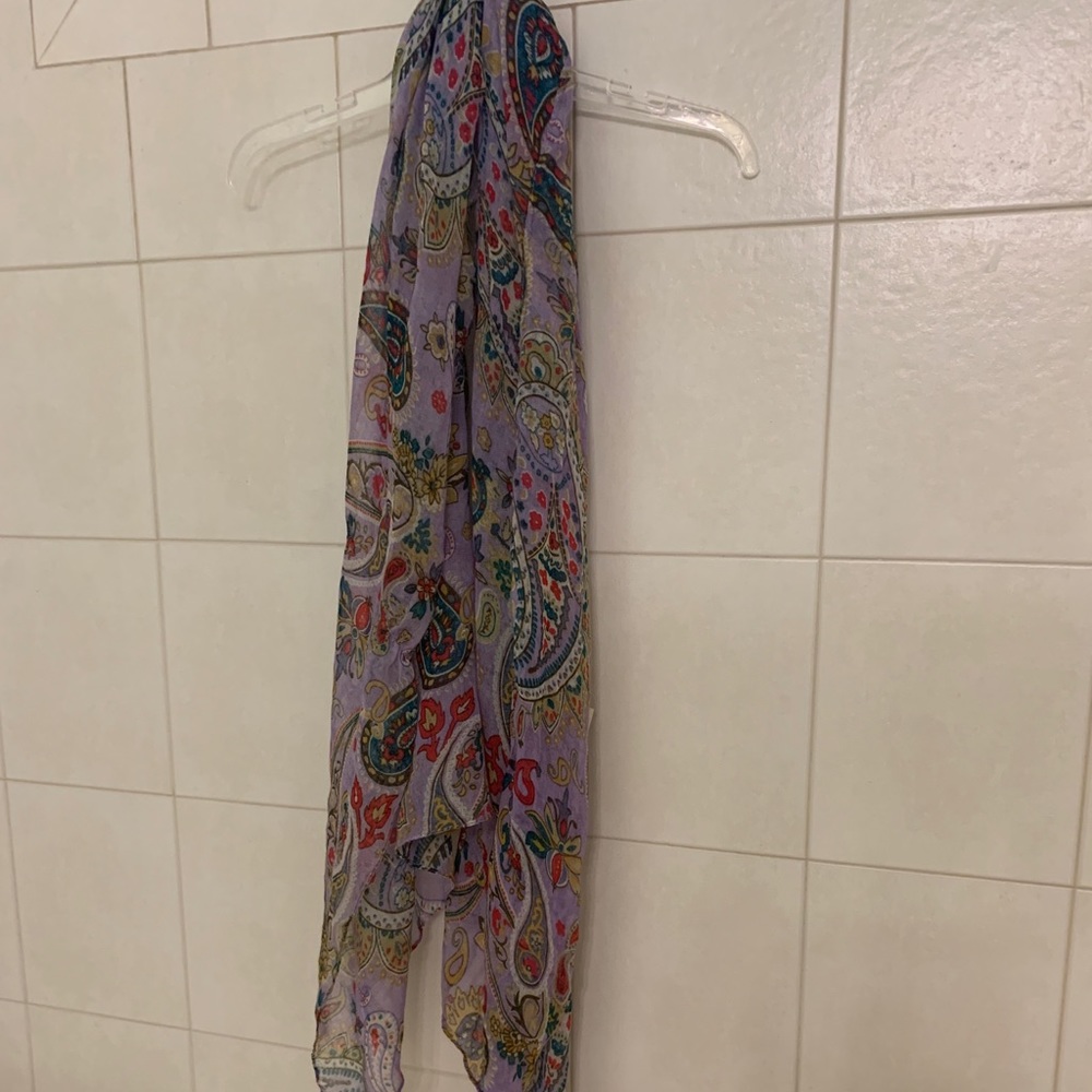 Light scarf